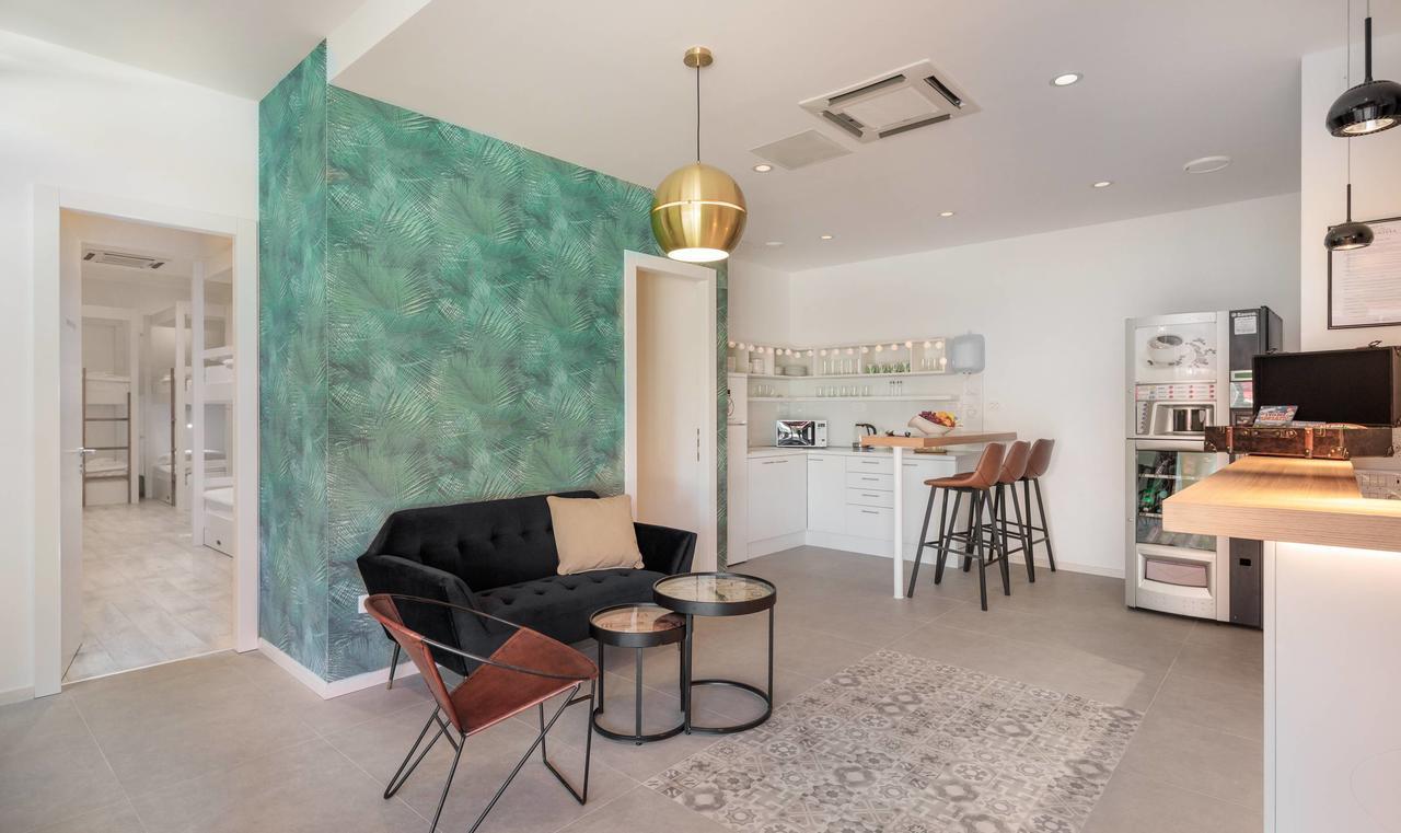 Boutique Hostel Posteya スプリト エクステリア 写真